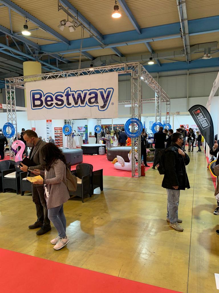 Allestimenti della Cusano Stand alla fiera Expo Machieraldo – Milano
