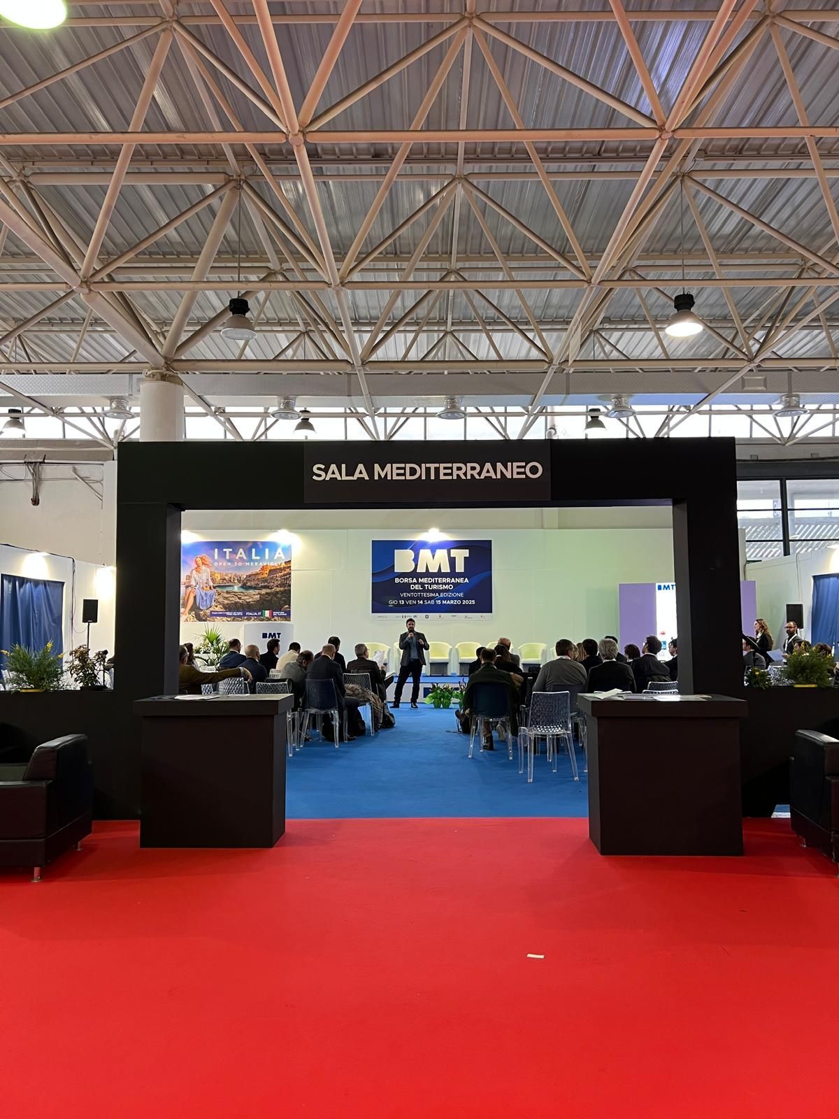 Sala conferenze Fiera BMT Borsa Mediterranea del Turismo 2025