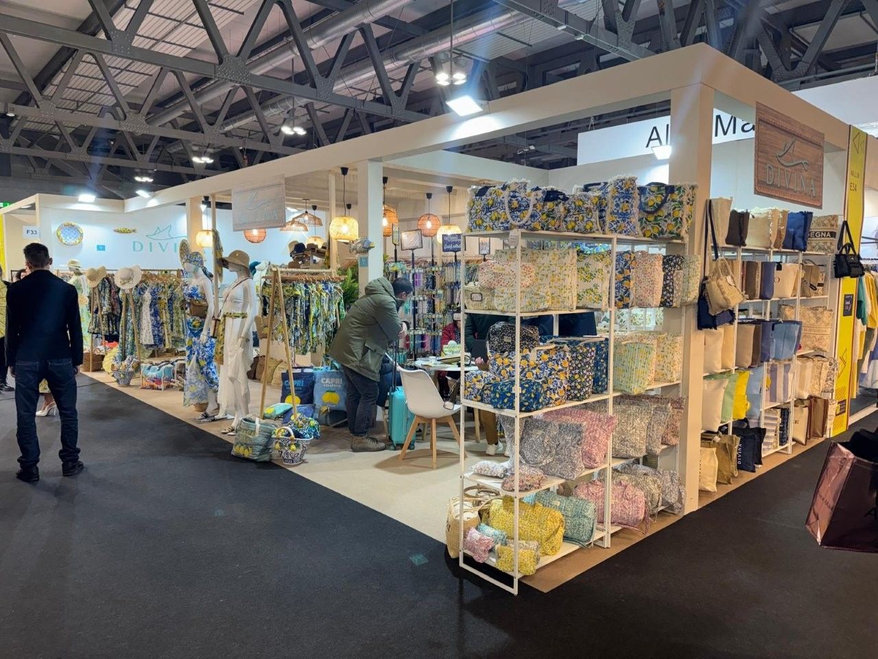 Stand Alex Max MIlano Fashion&Jewels