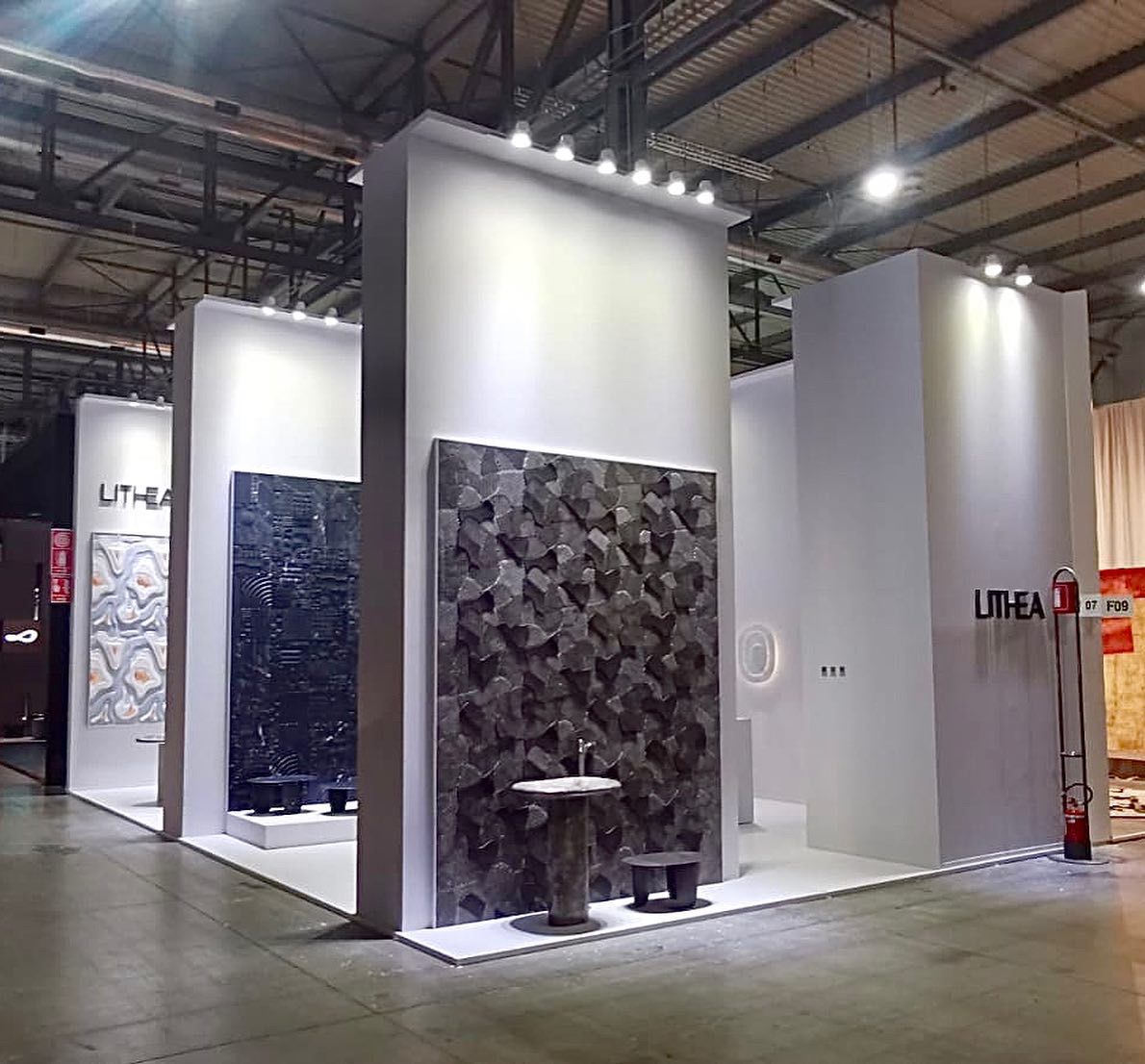 Stand Lithea Salone del mobile Milano, stand allestito da Cusano Stand