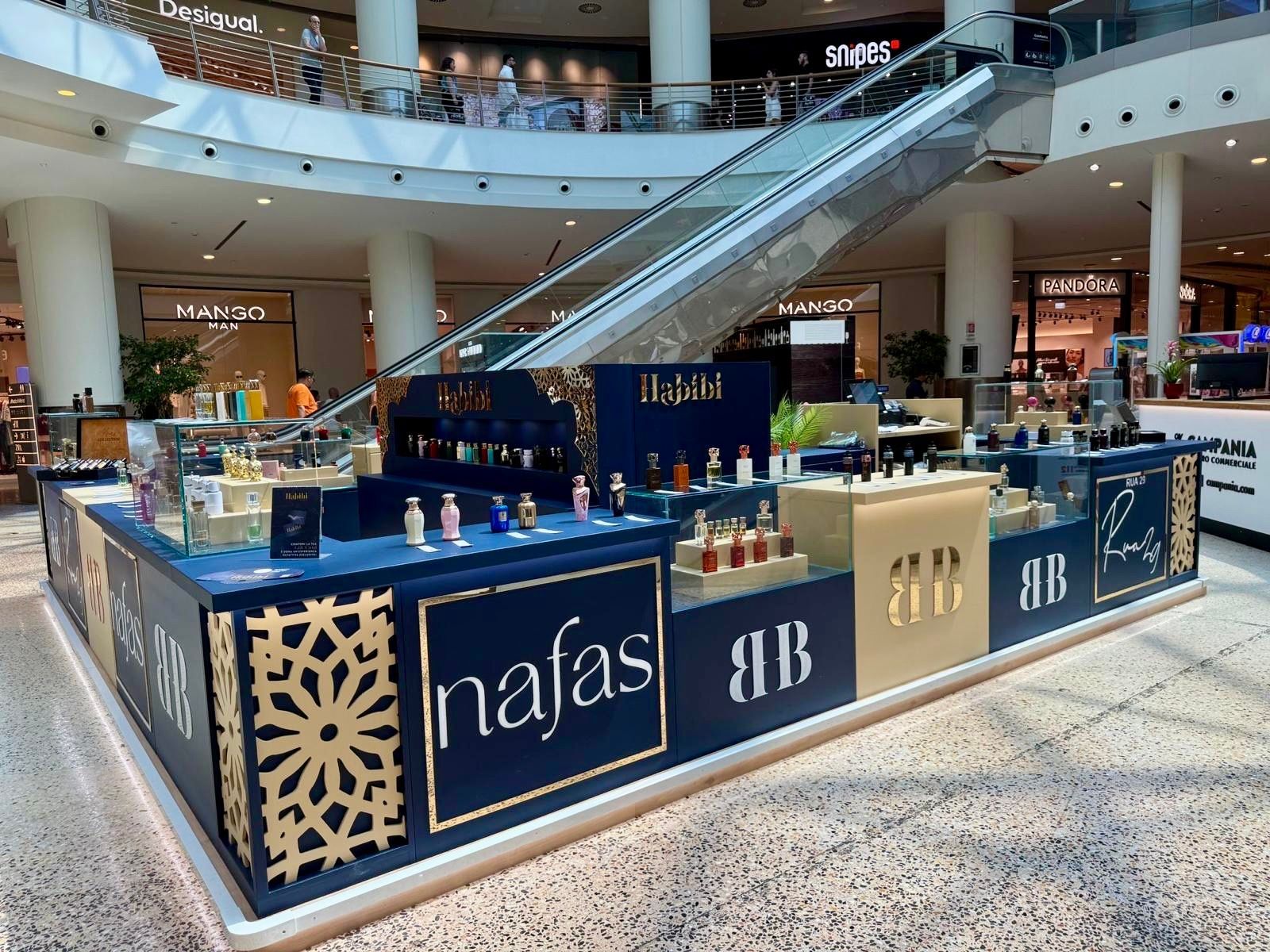 Stand temporaneo Habibi al Centro Commerciale Campania