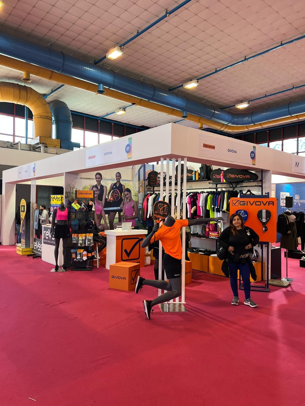 Stand Givova