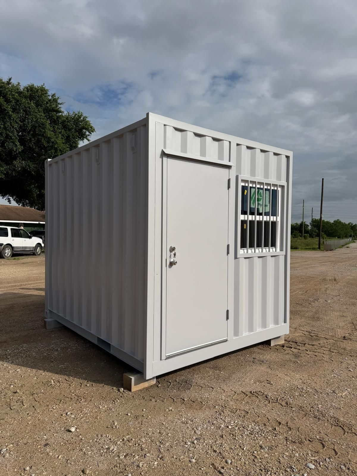 8×10 Small Office