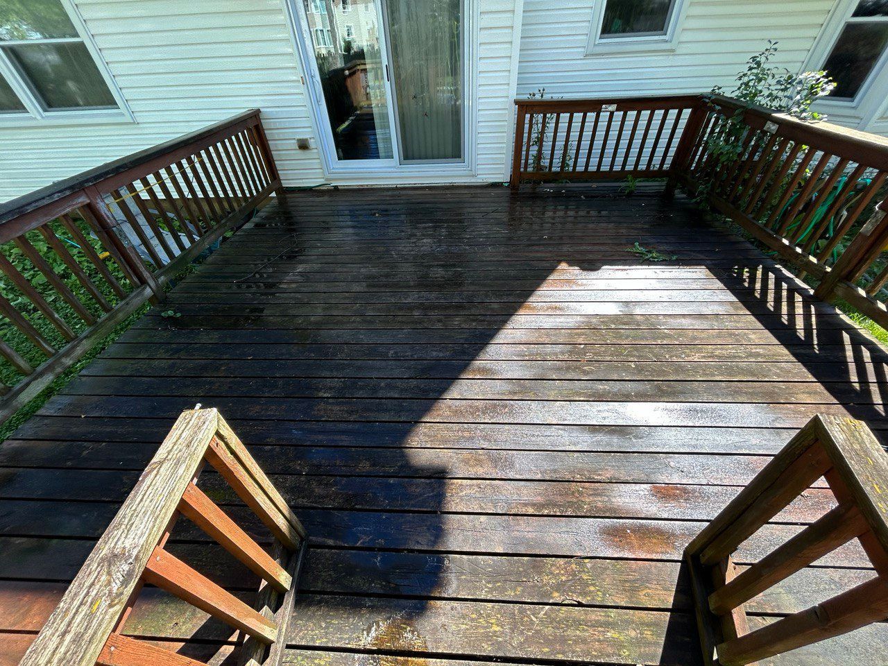 Dirty Deck Flooring - Lake Zurich, IL - Peter’s Power Wash Services
