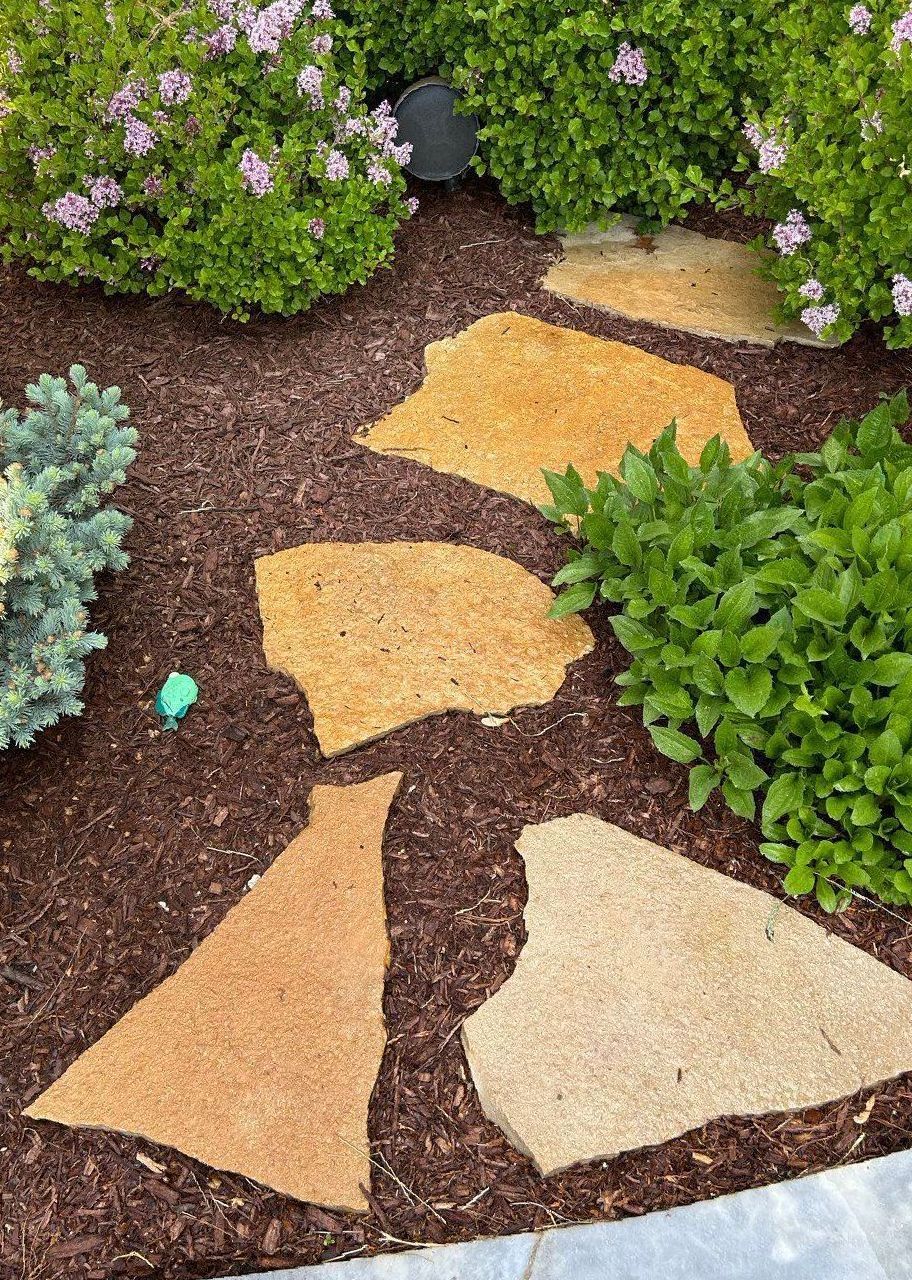 Before Garden - Lake Zurich, IL - Peter’s Power Wash Services