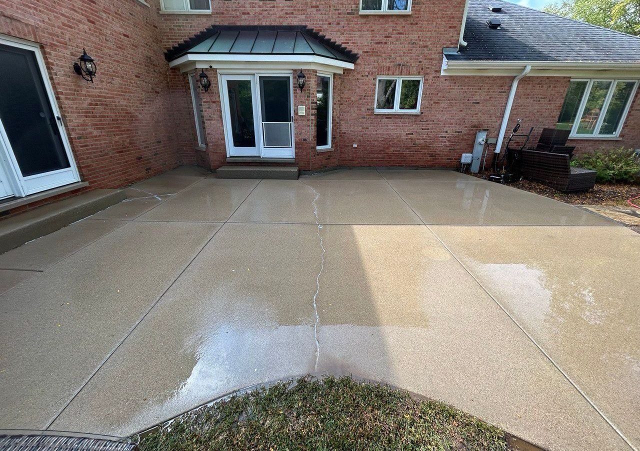 Dirty Concrete Flooring - Lake Zurich, IL - Peter’s Power Wash Services