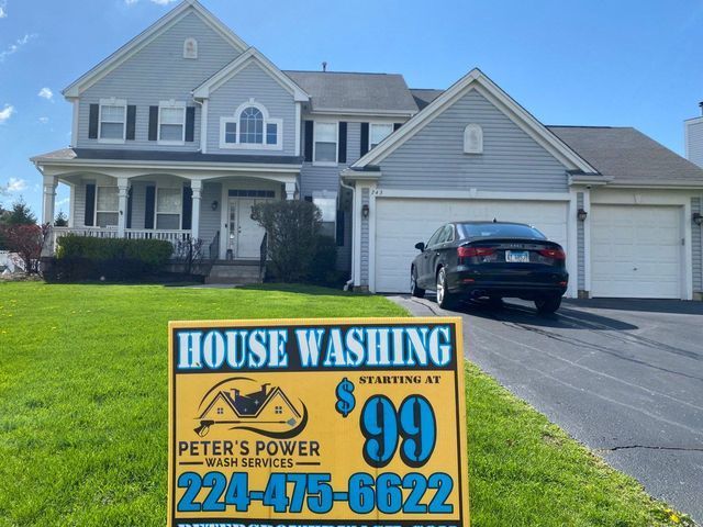 House with a Car - Lake Zurich, IL - Peter’s Power Wash Services