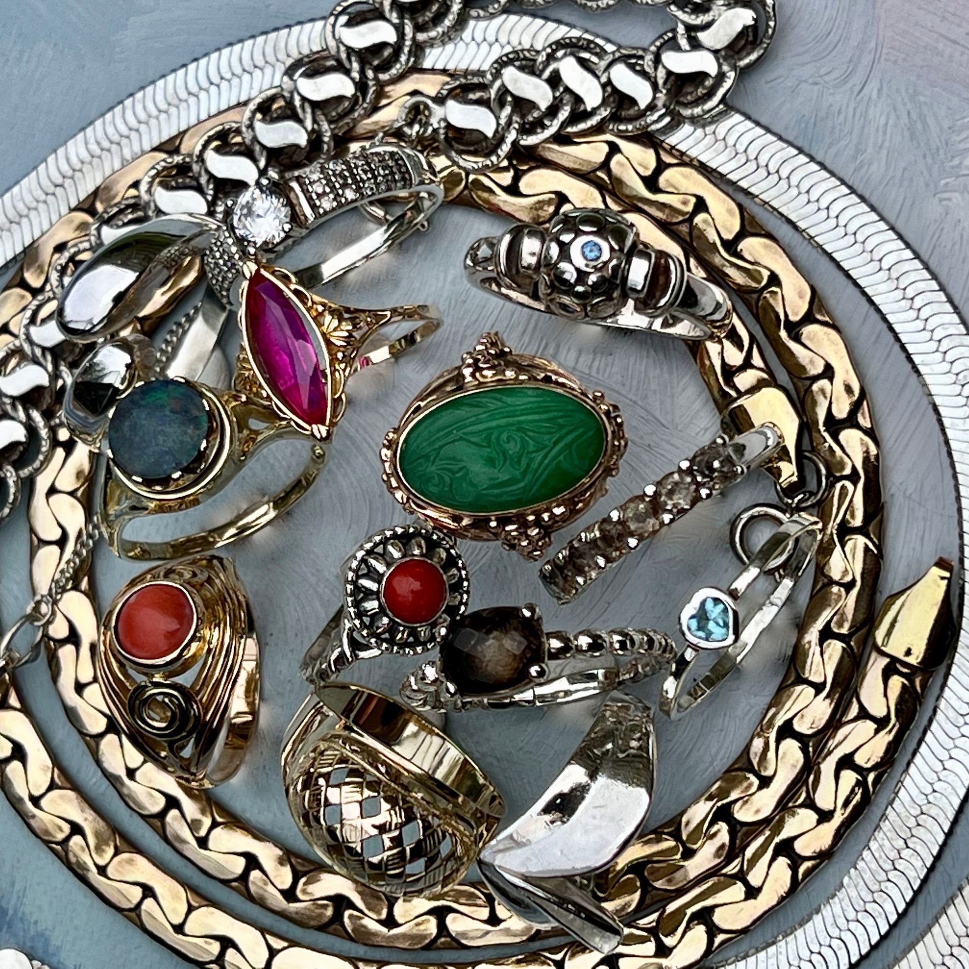 Sieraden reparatie en restauratie van ringen en armbanden door Aynur Sieraden