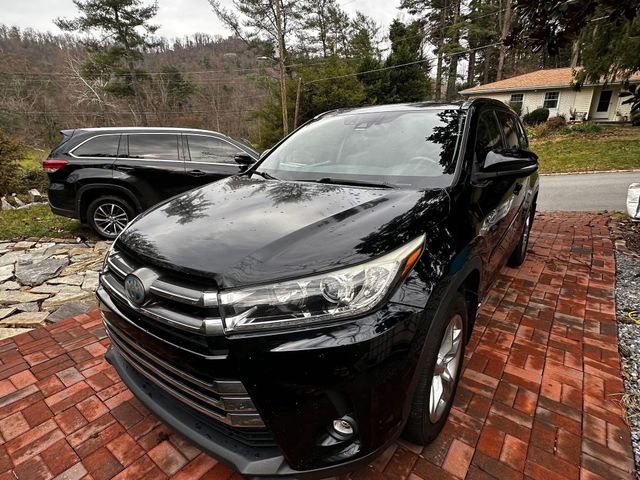SUV to Airport