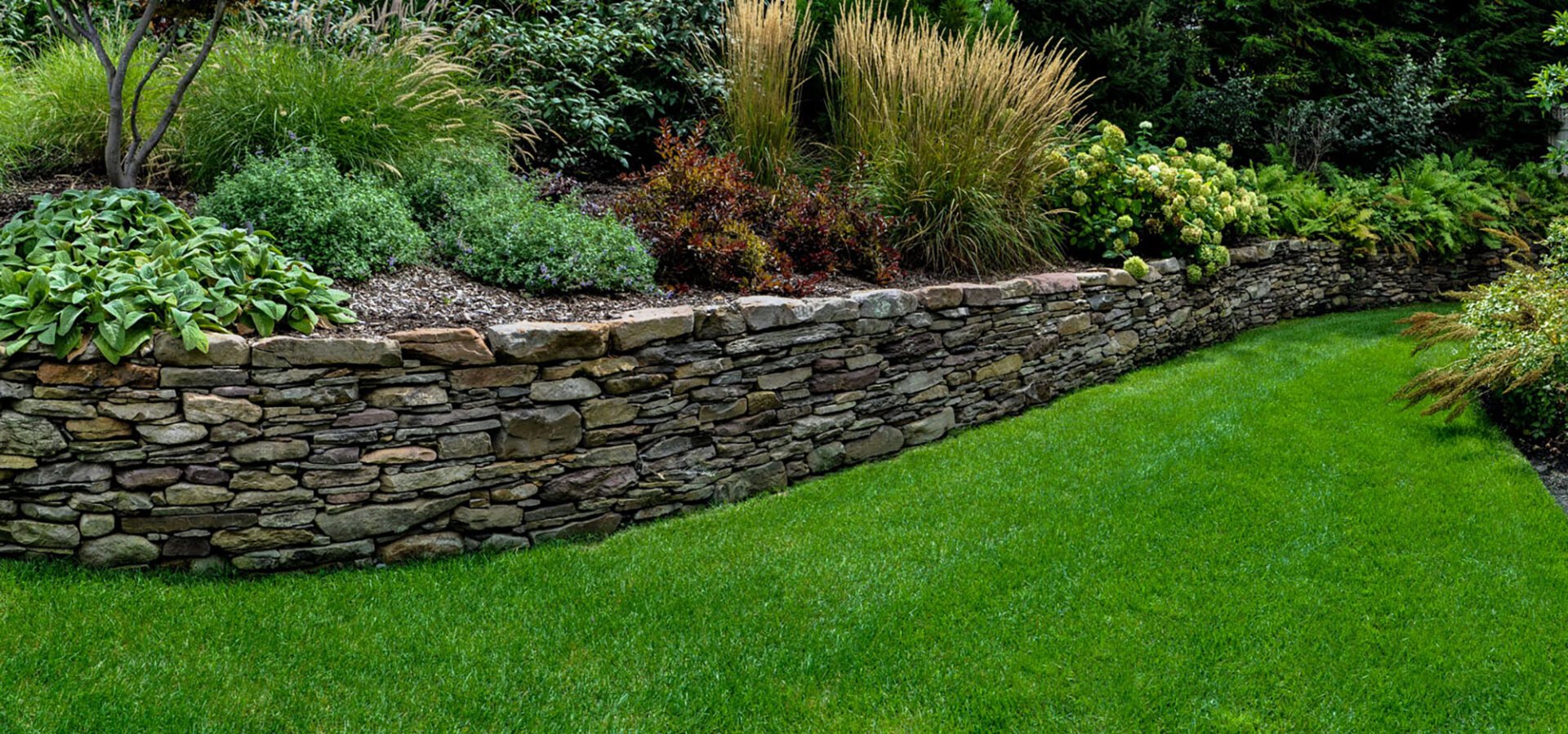 Organic Stone Veneer Landscape