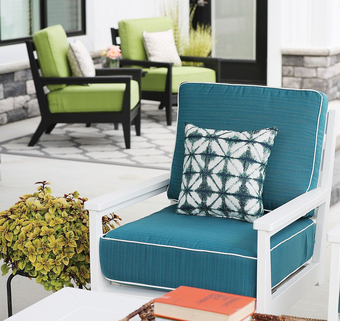 Mayhew club chair berlin gardens made from recycled poly lumber and weather resistant
