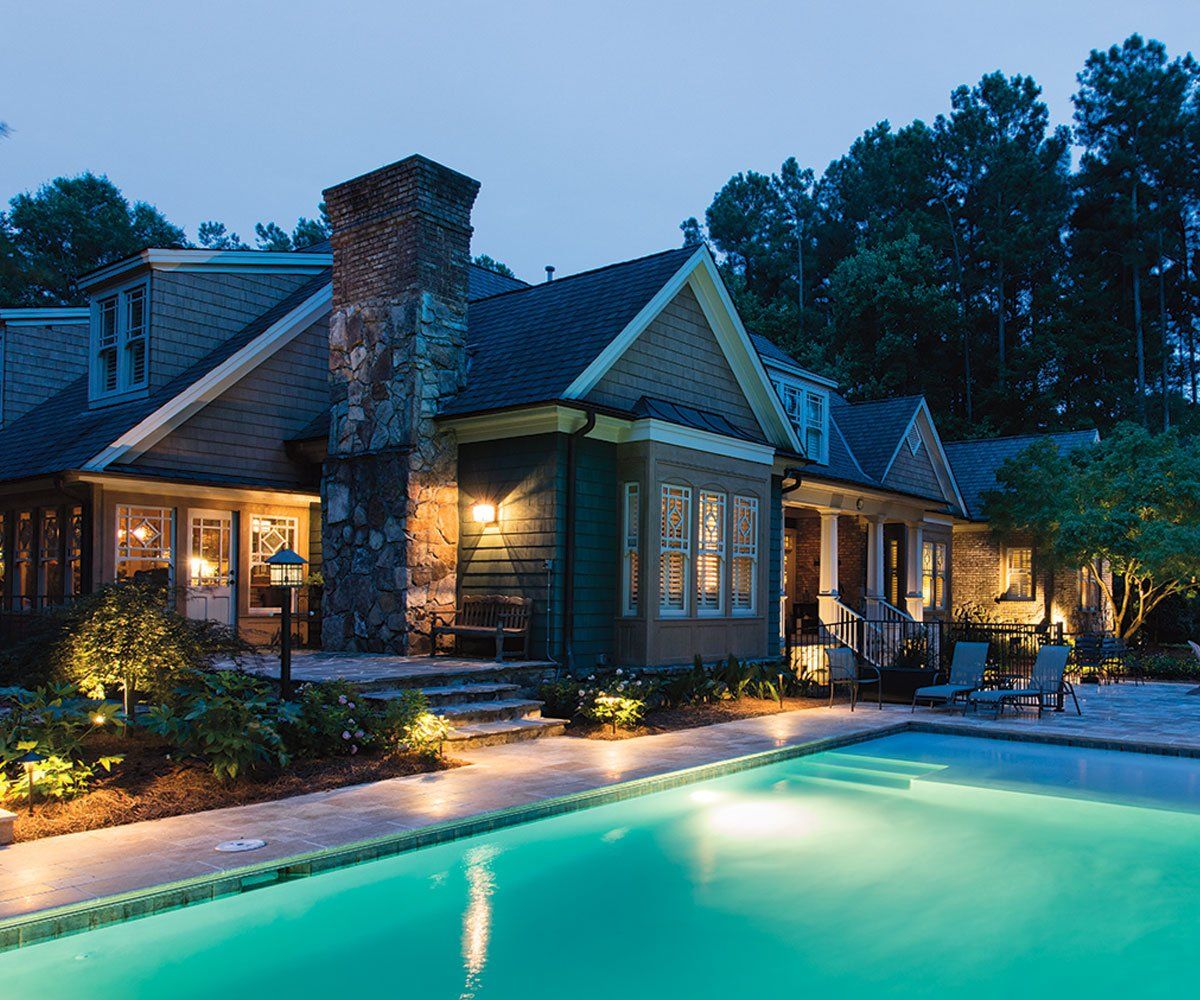 outdoor landscape lighting front of ohio home