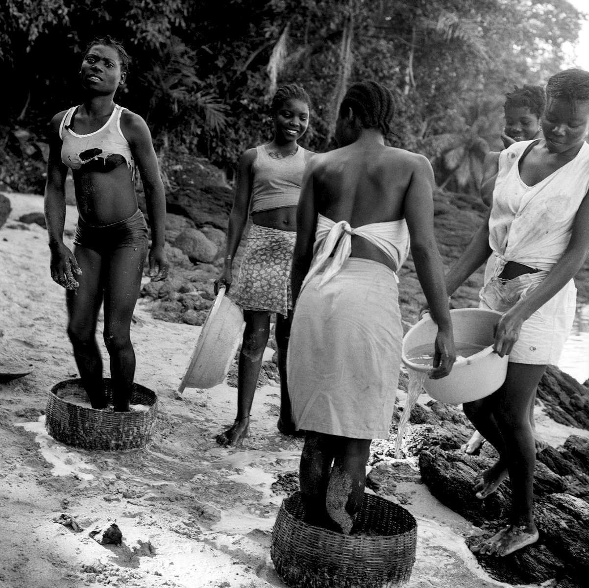 Artisan Brew / Agua Ize Sao Tome / 2/25 / 900 USD 