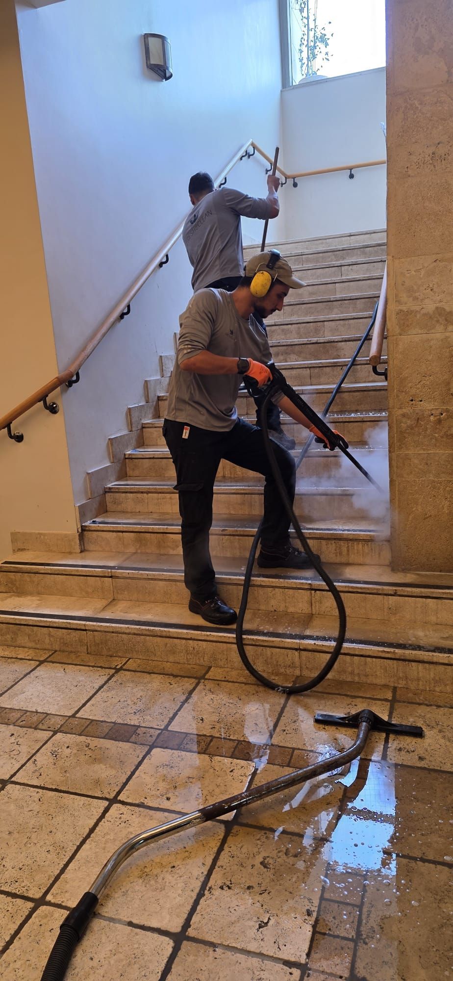 ניקוי רצפה באמצעות קיטור, ניקוי בית מלון