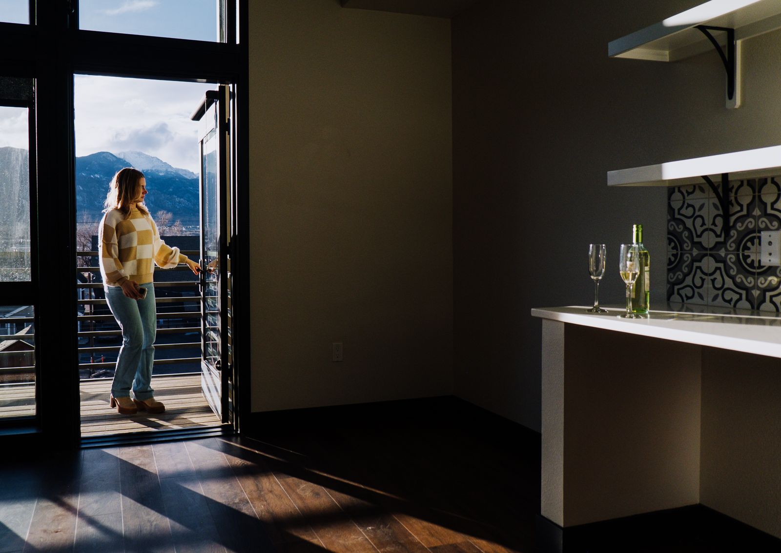 Interior photo of a modern bedroom