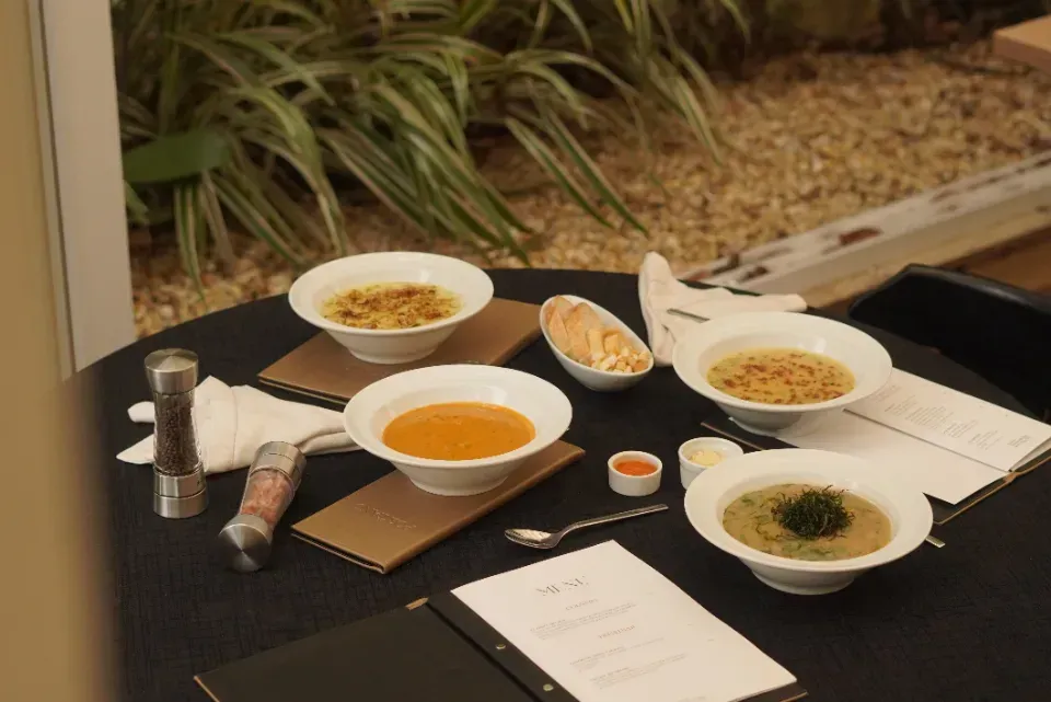 Buffet de Caldos e Sopas