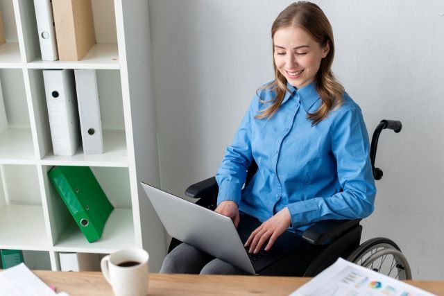 DISABILI, OBBLIGO DI ACCOMODAMENTI PER IL LAVORO