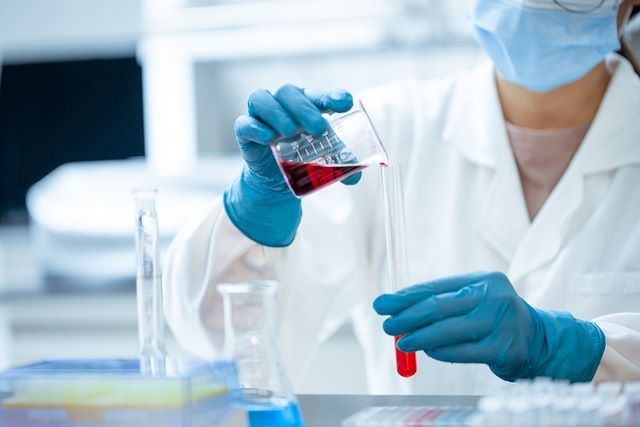 ARTRITE REUMATOIDE: IL BATTERIO CHE POTREBBE SCATENARLA