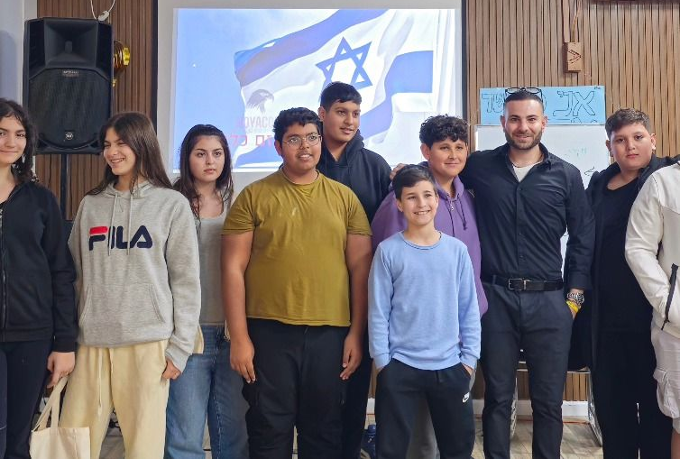 מתן יעקובי במיזם נוער יוזם כלכלה ומכירות