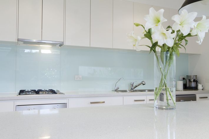 Kitchen Glass Splashback — Melbourne, VIC — Sunrise Shower Screens Kitchen Glass Splashback — Melbourne, VIC — Sunrise Shower Screens