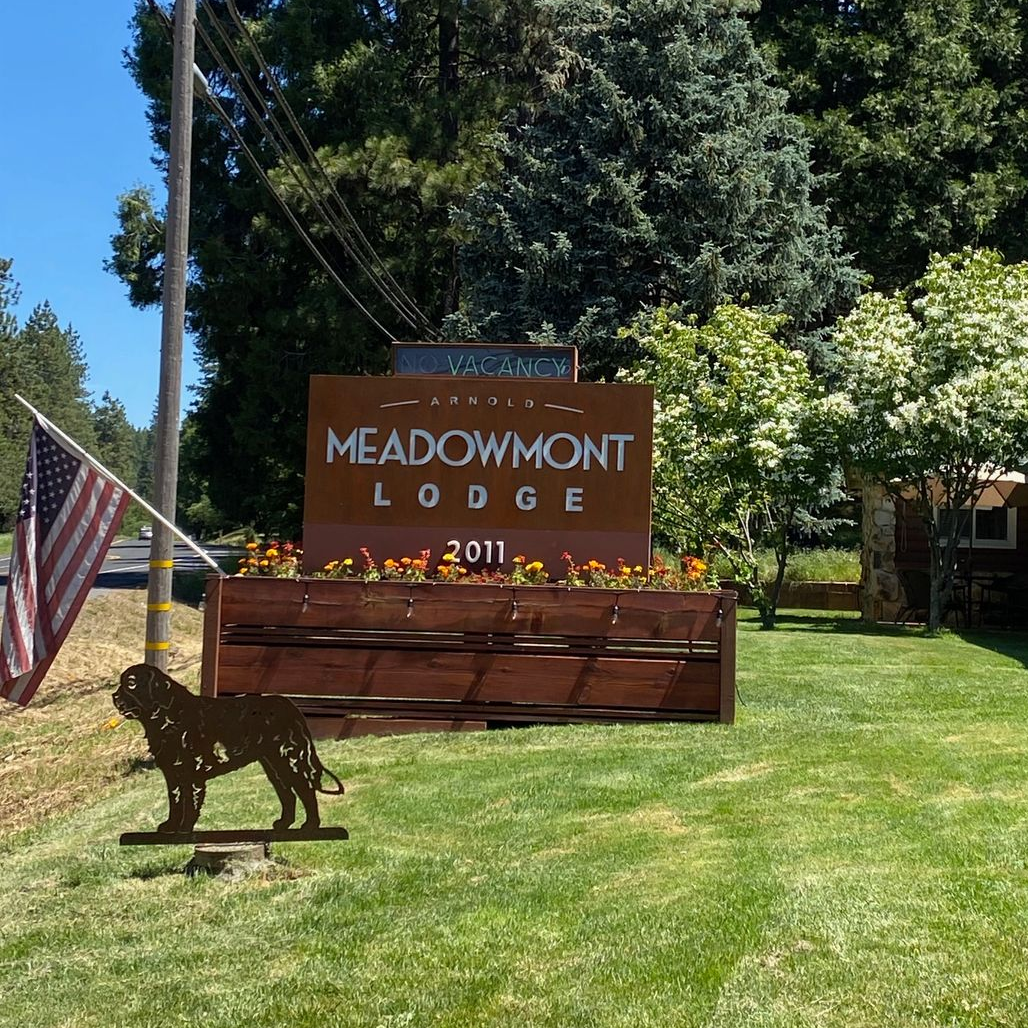 Meadowmont Lodge Sign