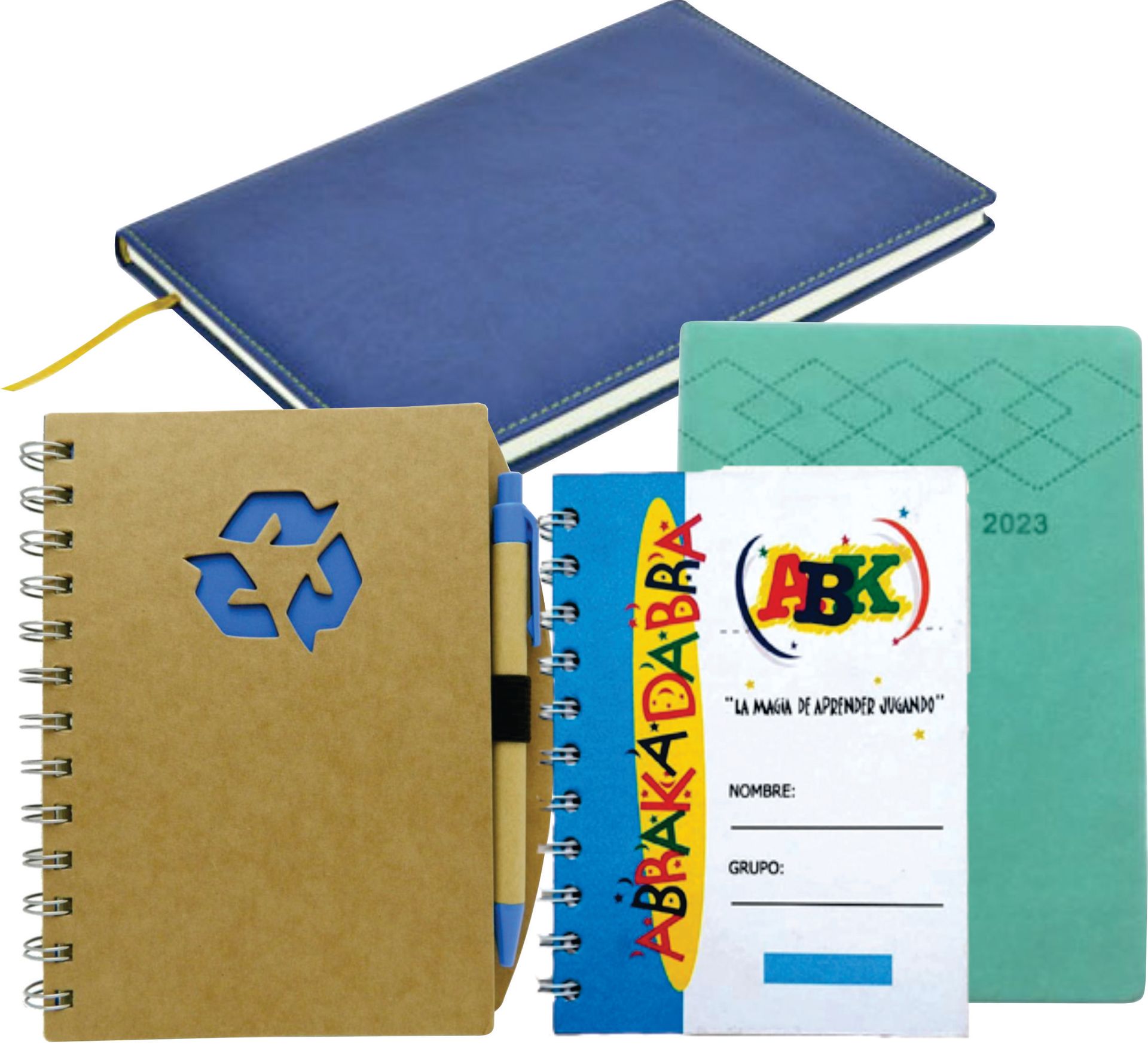 Un cuaderno espiral con un símbolo de reciclaje.