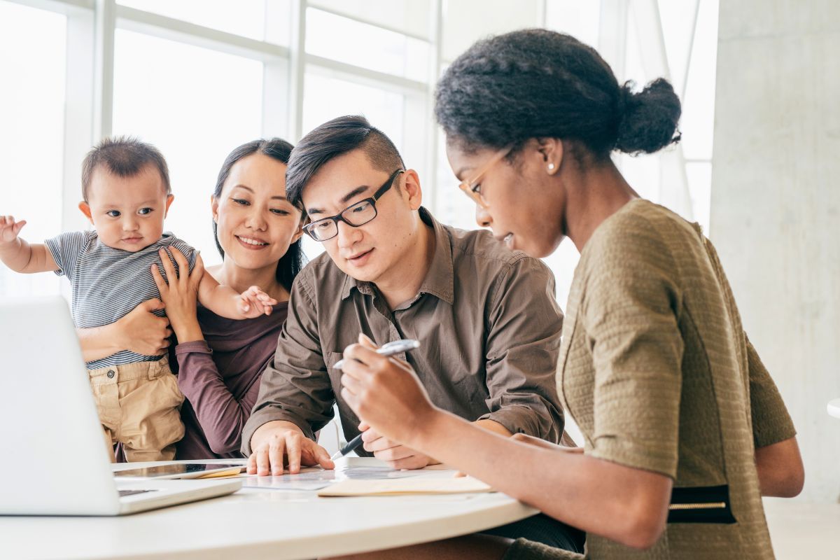An expert discusses the benefits of getting tax services for a family living in Mississauga.