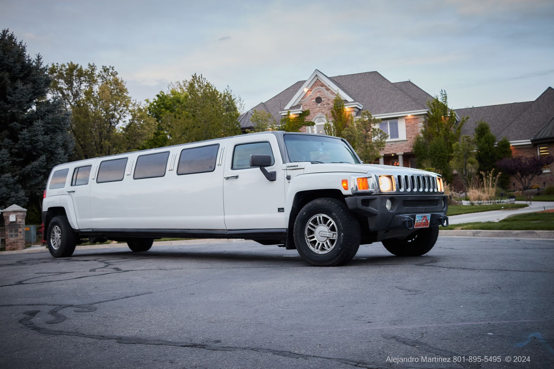 15 Passenger Hummer limo ready to head out