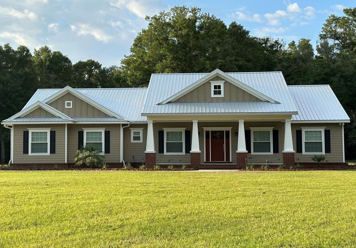 Exploring the Latest Roofing Trends