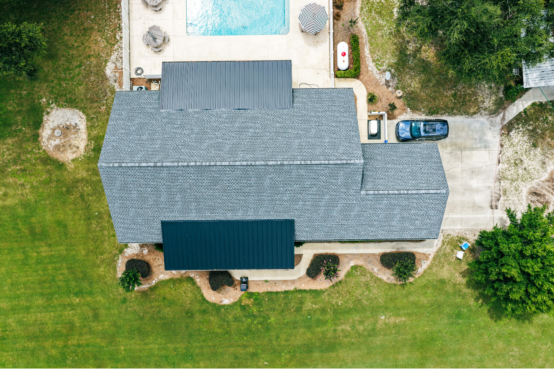 Metal Roof vs Architectural Shingles in Florida (2026)