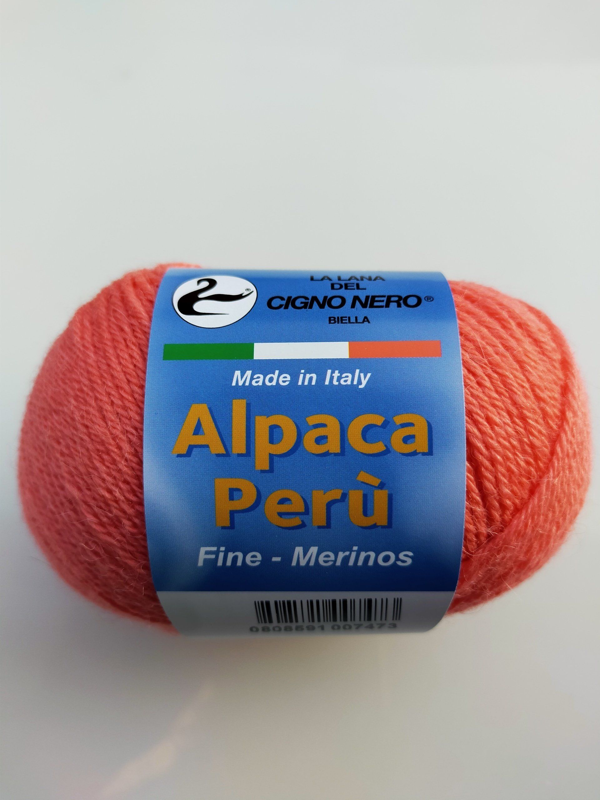 gomitoli di misto lana merino, lana alpaca e acrilico