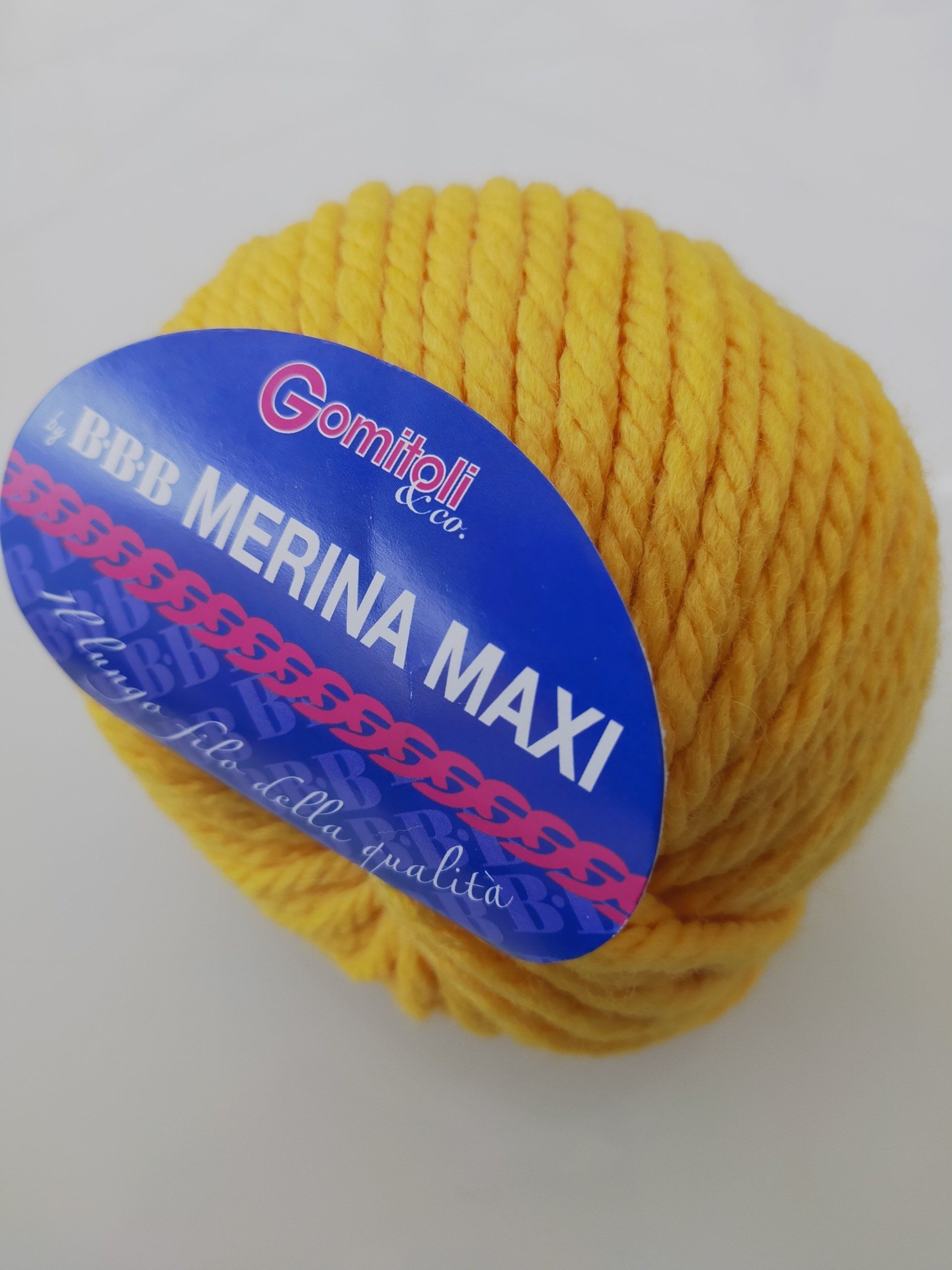 gomitoli di misto lana grossa