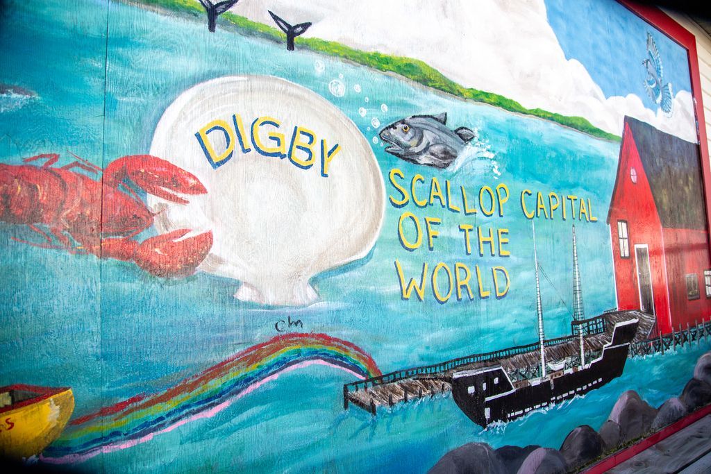 Muurschildering in Digby op Nova Scotia met de tekst 