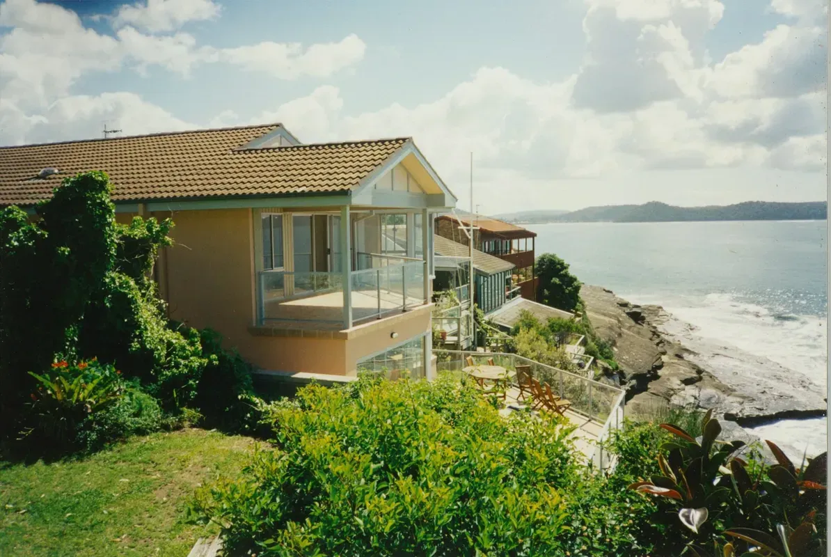 Beachfront House Overlooking Rocky Shore — Boyne Building & Renovations in Ponto, NSW