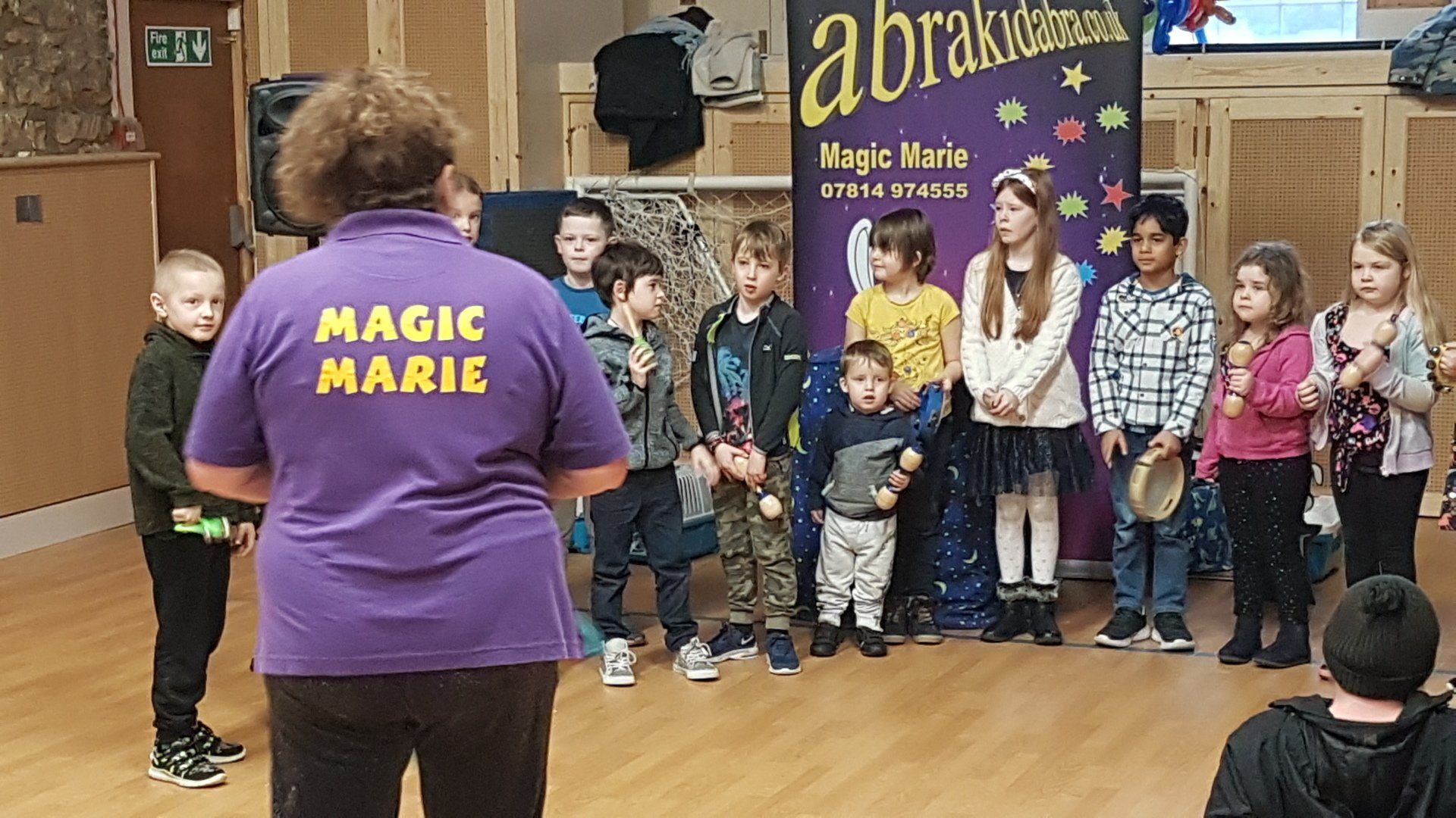 magic show children's entertainer