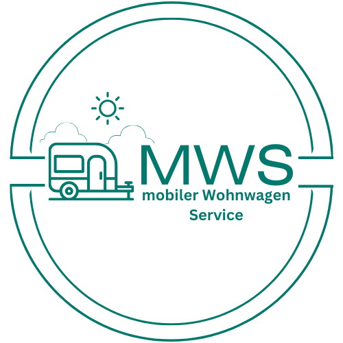 Logo: Grüner Kreis mit einem Wohnwagen, einer Sonne und dem Text „MWS mobiler Wohnwagen Service“.