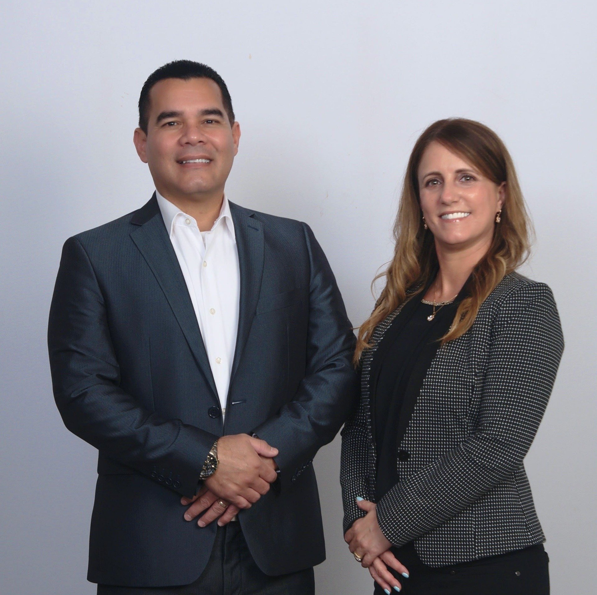 El pastor Bernardo Rivera y la pastora Aned Rivera