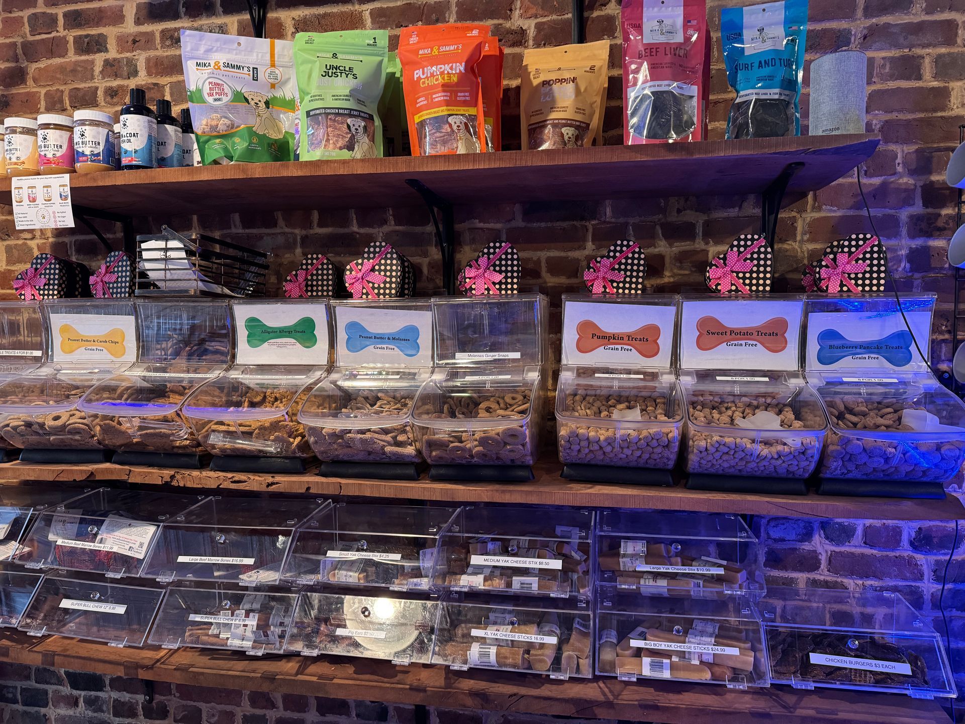 Wide variety of fresh grain-free dog treats and chews at Smokey’s Doggy Cafe in Keyport, NJ