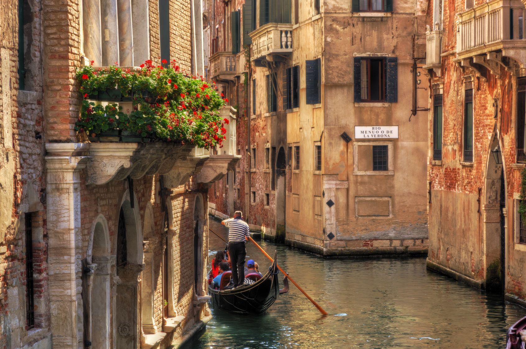 Vor der Gondel: Als es in Venedig Pferde und Kutschen gab
