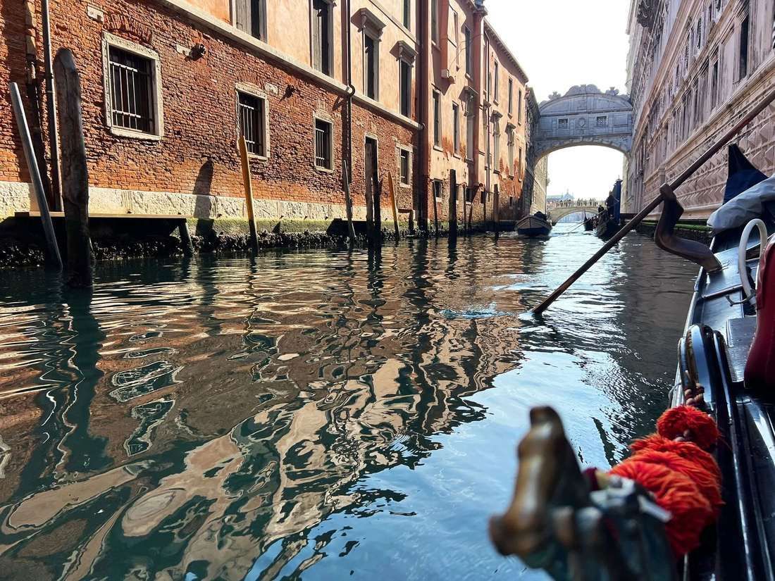 How a Gondola Is Built: The Patient Craft of Venice’s Boatbuilders
