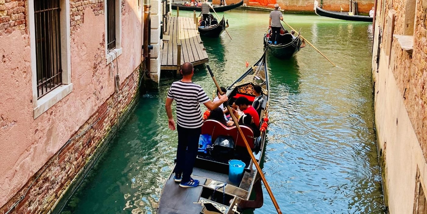 Les gondoles des ambassadeurs : quand Venise accueillait le monde
