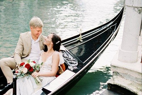 Paseo en góndola privada: experiencias inolvidables en Venecia