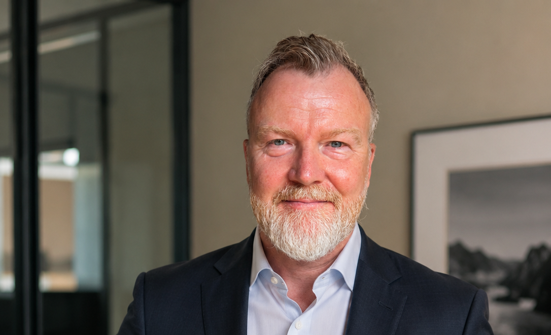 Kenneth Opsahl, salgscoach og forfatter, spesialist på salgsledelse og salgsutvikling for B2B-bedr