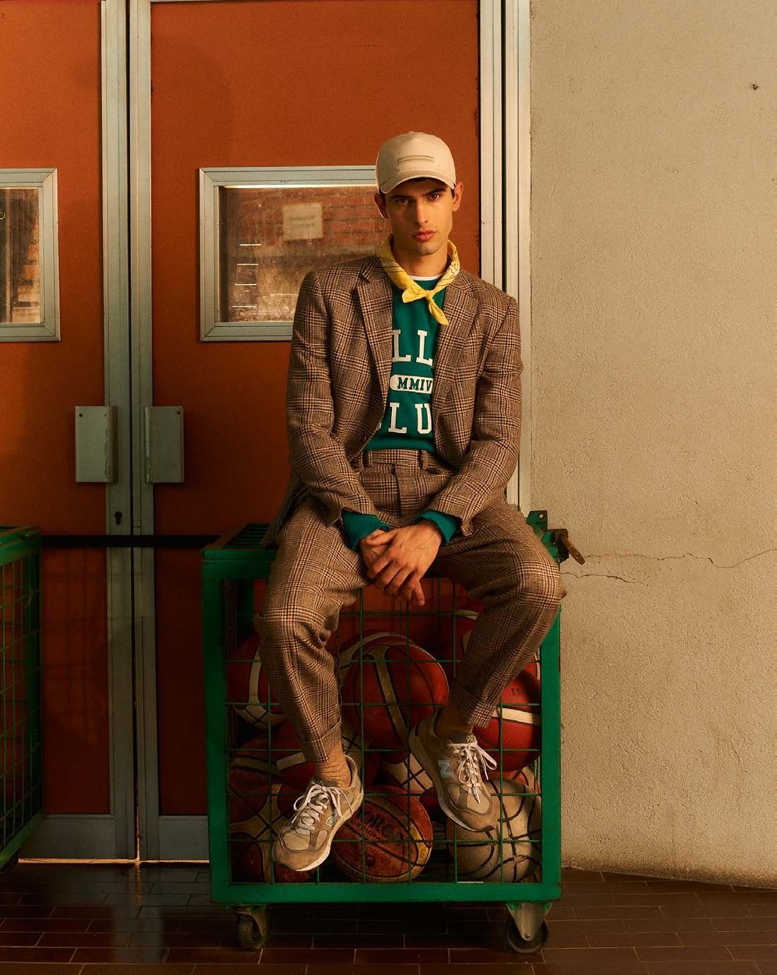 vestito elegante uomo