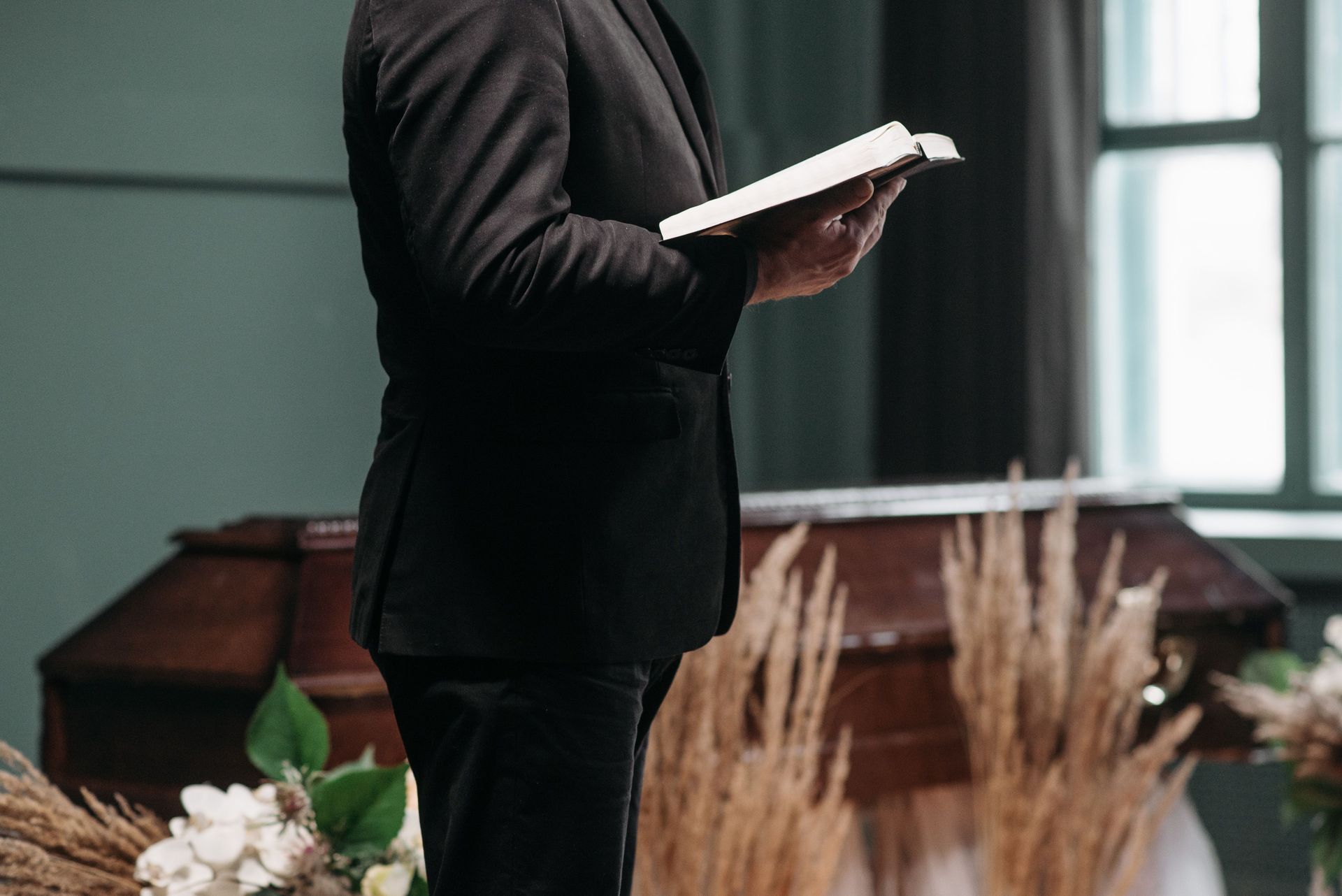 What to Expect When Planning a Funeral: A Step-by-Step Guide for First-Time Planners