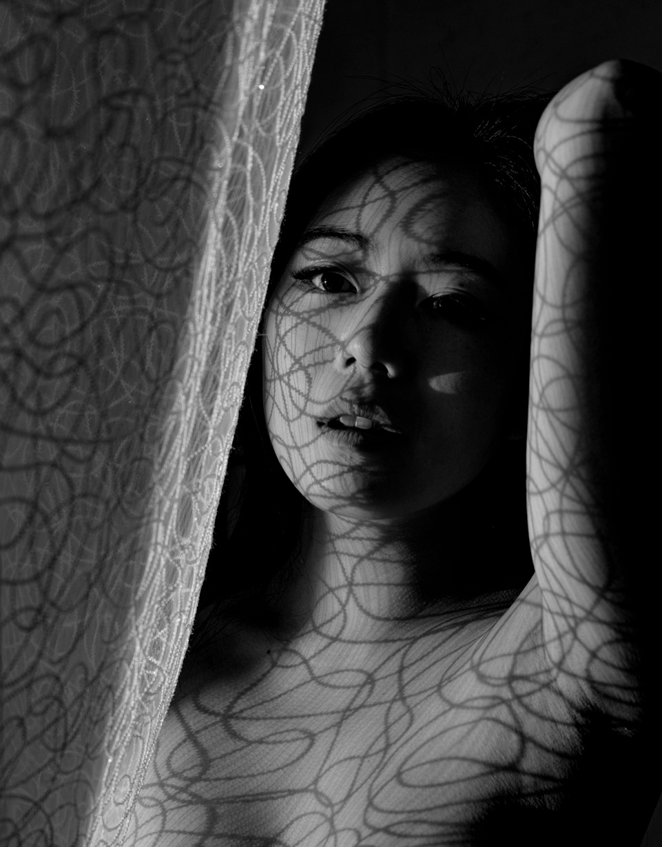 Minnie Lee in veil