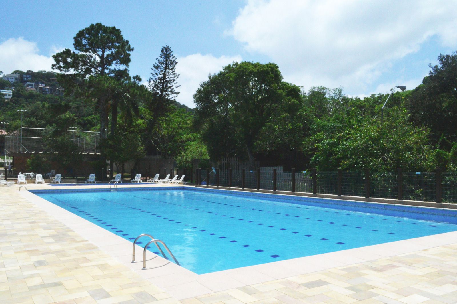 Piscinas da APCEF/RS em Porto Alegre começam a funcionar a partir do ...