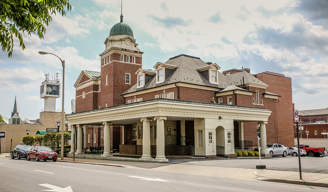 Oakey's Funeral Service's Roanoke location was built in 1937.