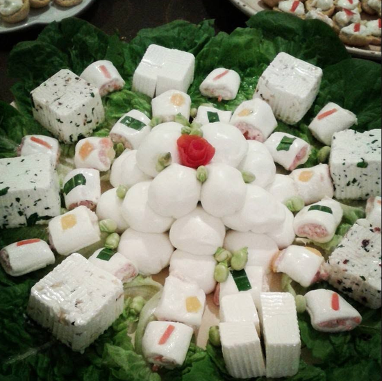Buffet di formaggi freschi e stagionati