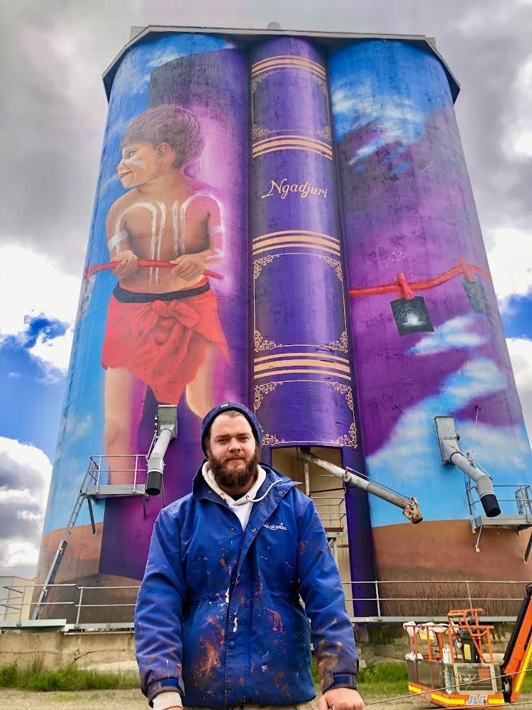 Euduna silo art